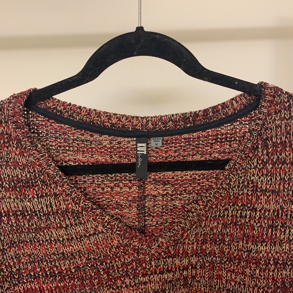 V neck sweater - Picture 2 of 3